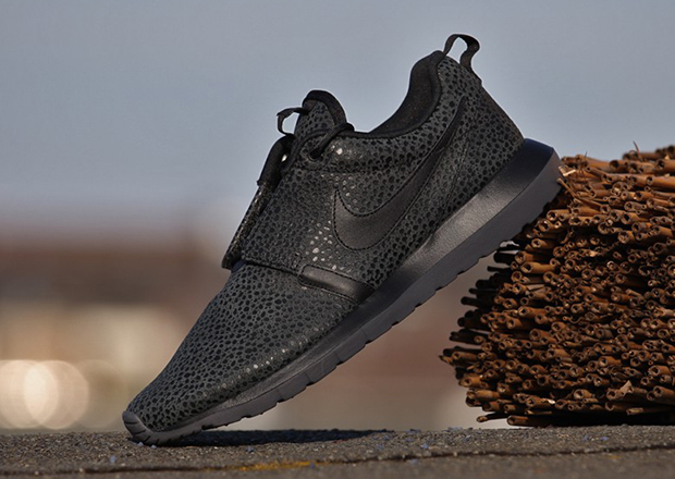 Nike Roshe Run NM "Black Safari"