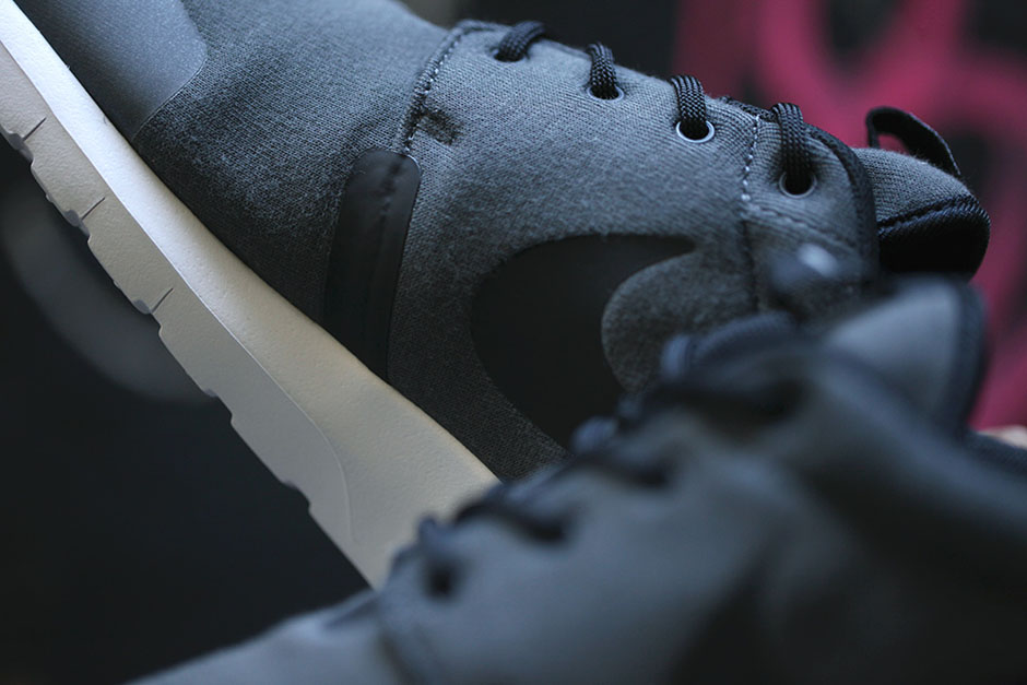 Nike Roshe Run Nm Sp Tech Fleece Pack 03