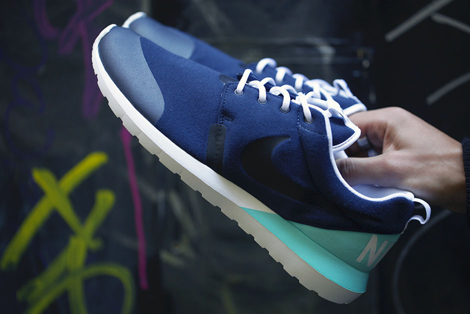 Nike Roshe Run Nm Sp Tech Fleece Pack 05