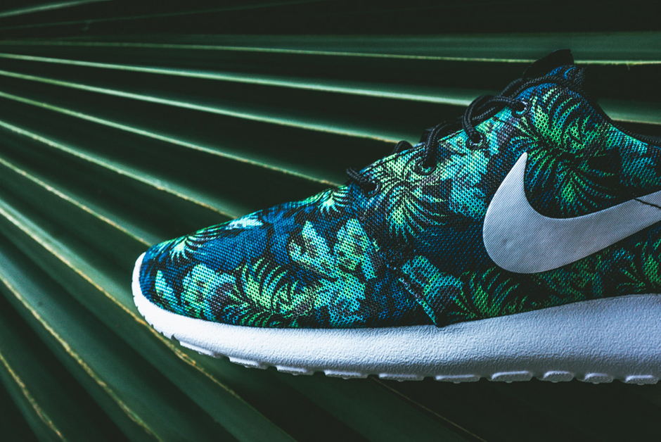Nike Roshe Run Print Space Blue Jade 6