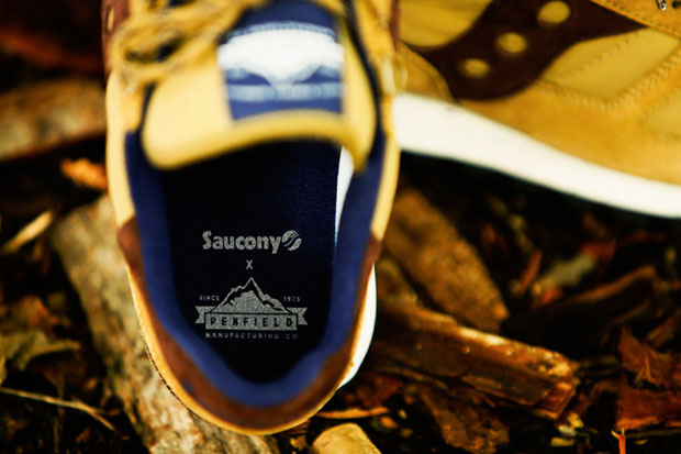 Penfield Saucony Originals 60 40 Pack 02