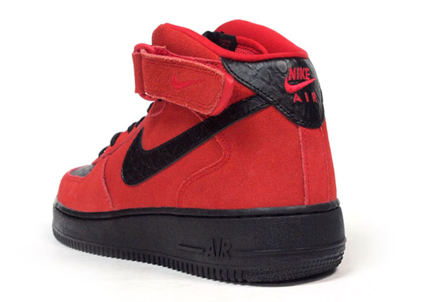 Nike Air Force 1 Mid Red Suede Black Python 4