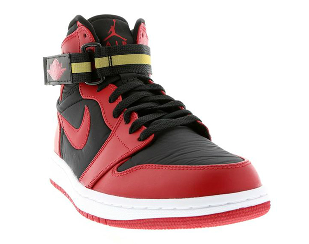 Air Jordan 1 High Strap Availble Europe 02