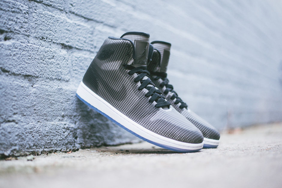 Air Jordan 4lab1 Arriving At Retailers 03