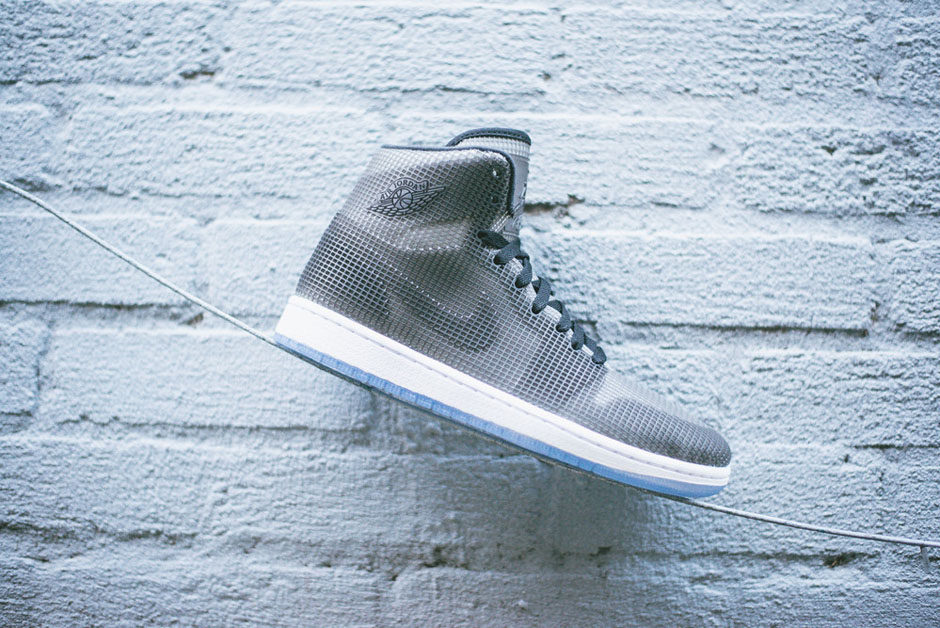 Air Jordan 4lab1 Arriving At Retailers 04