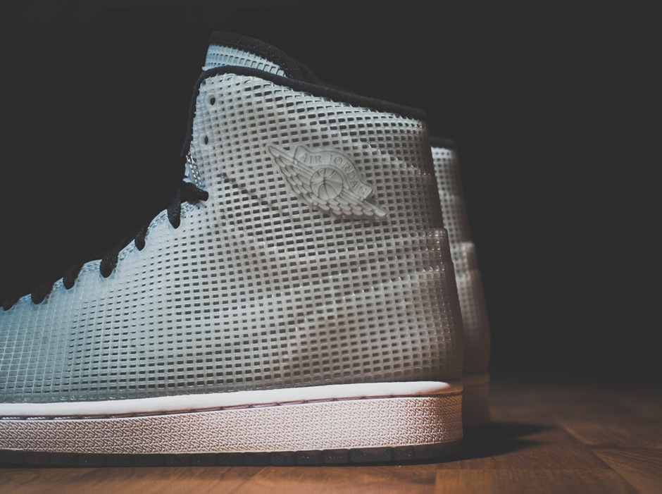 Air Jordan 4lab1 Glow Arriving At Retailers 06