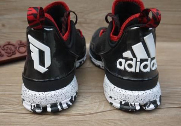 A Closer Look at the adidas D Lillard 1