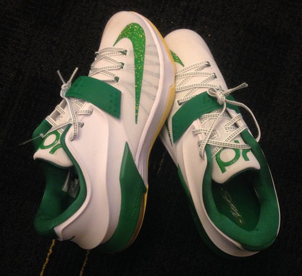 Kd 7 Oregon Ducks Home 1