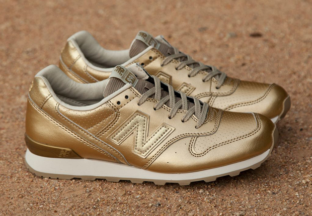 New Balance 996 “Metallic Gold”