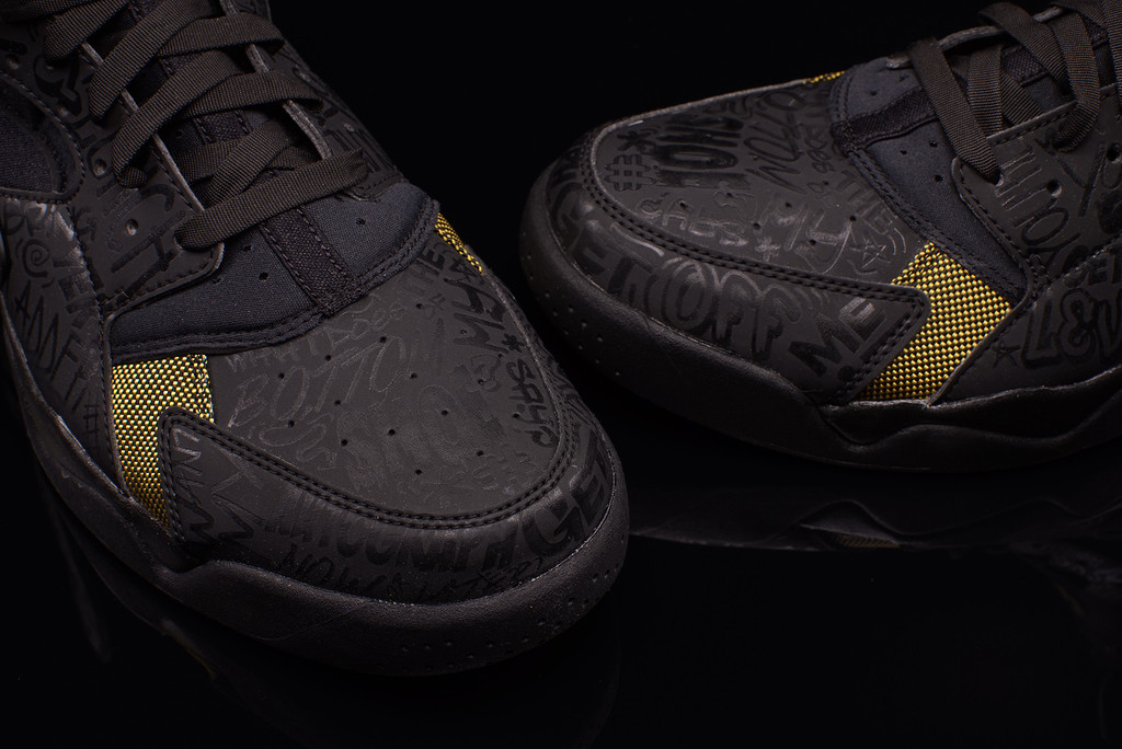 Nike Air Flight Huarache Retro Trash Talking Release Date 05