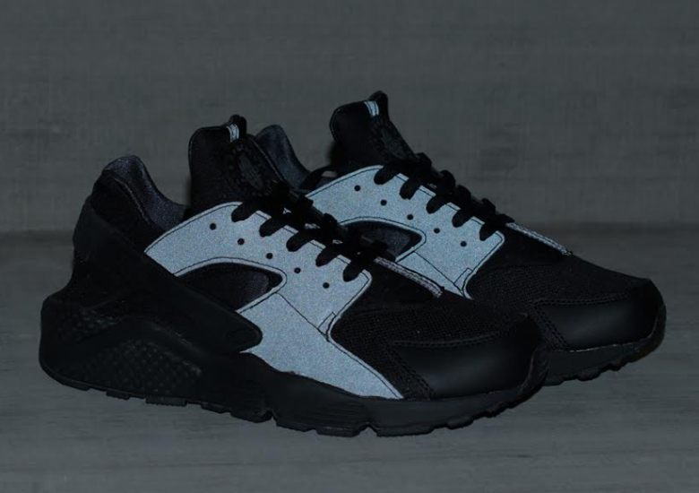 Nike Air Huarache PRM QS “Reflective Blackout”