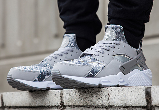 Nike Air Huarache Snow Camo Pack 2