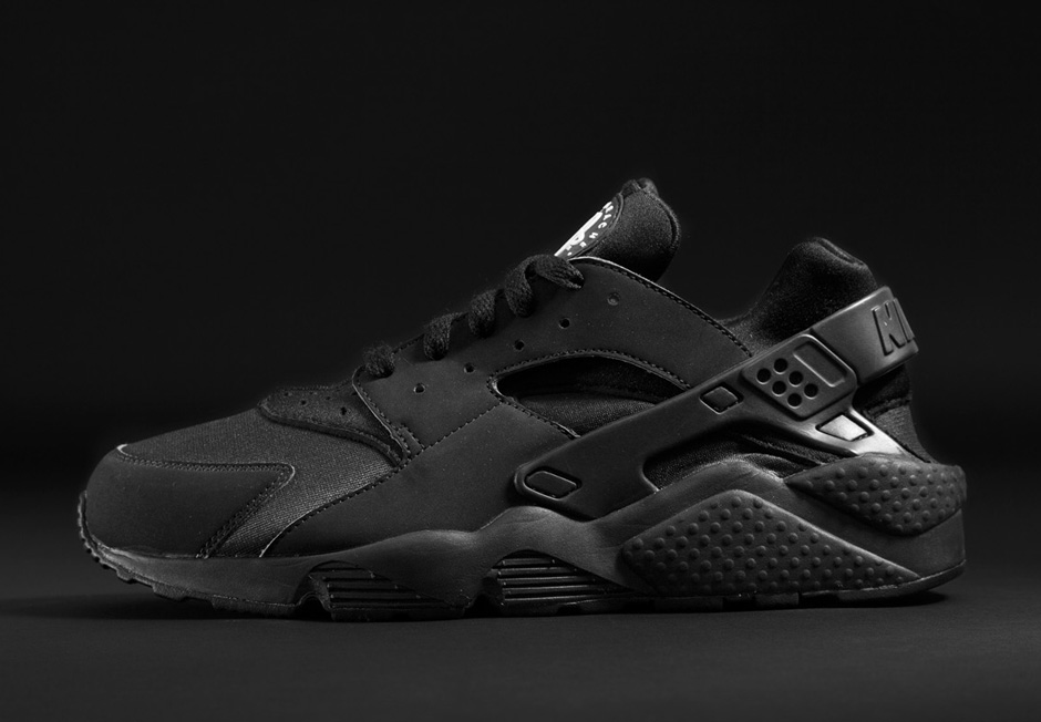 Nike Air Huarache Triple Black