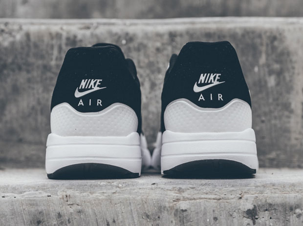 Nike Air Max 1 Ultra Moire Black White 02