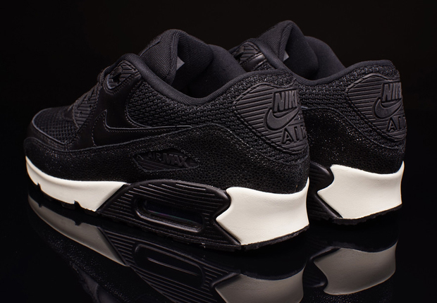 Nike Air Max 90 Leather Stingray Available 3