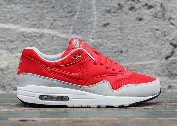 Nike Air Max 1 “Daring Red”