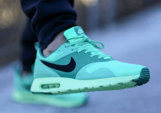 Nike Air Max Tavas – Green Glow
