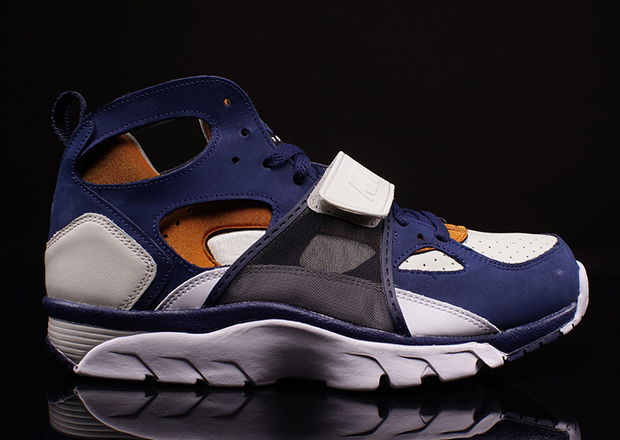 Nike Air Trainer Huarache Medicine Ball 2