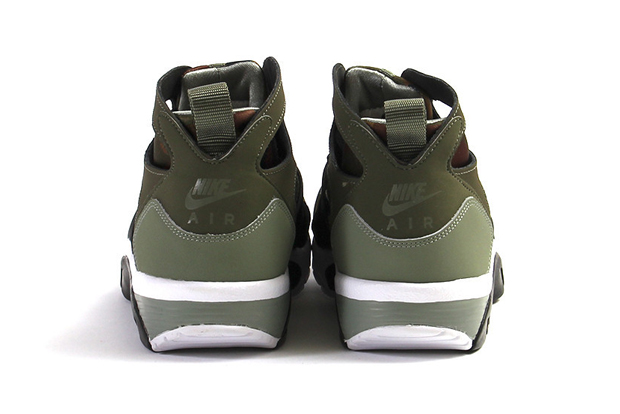 Nike Air Trainer Huarache Medium Olive Black 04