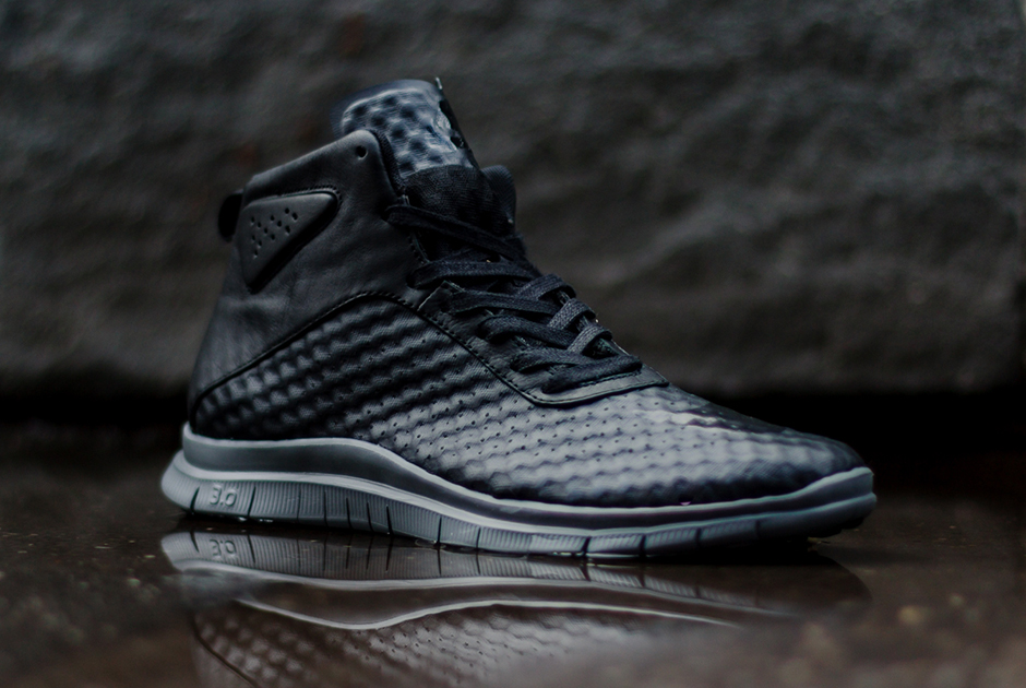 A Detailed Look at the Nike Free Hypervenom Mid