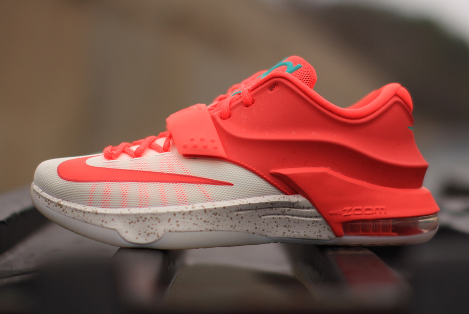 Nike KD 7 "Eggnog"