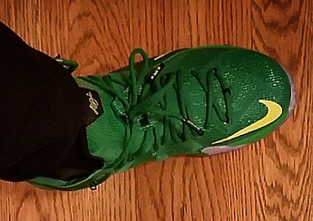 Nike LeBron 12 "Oregon Ducks" PE