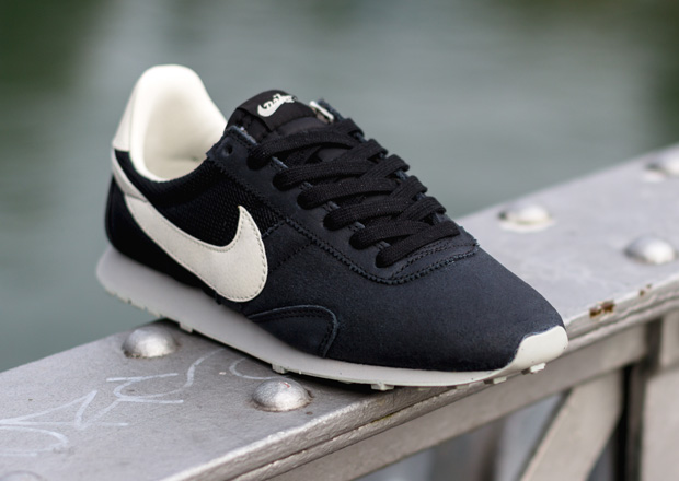 Nike Pre Montreal Racer Black Sail Grey Mist 2