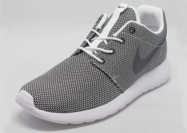 Nike Roshe Run Black White Mesh 2