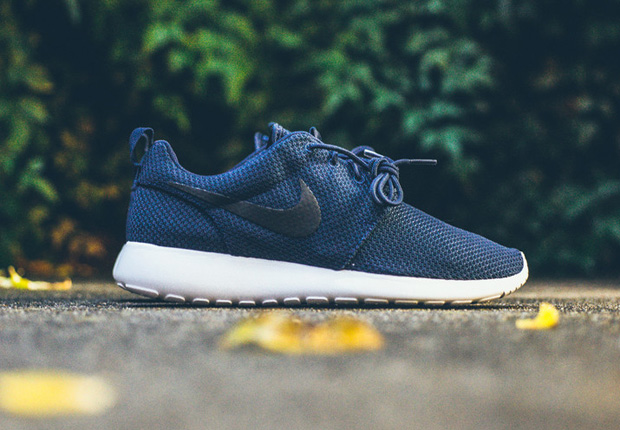 Nike Roshe Run Midnight Navy Mesh 2