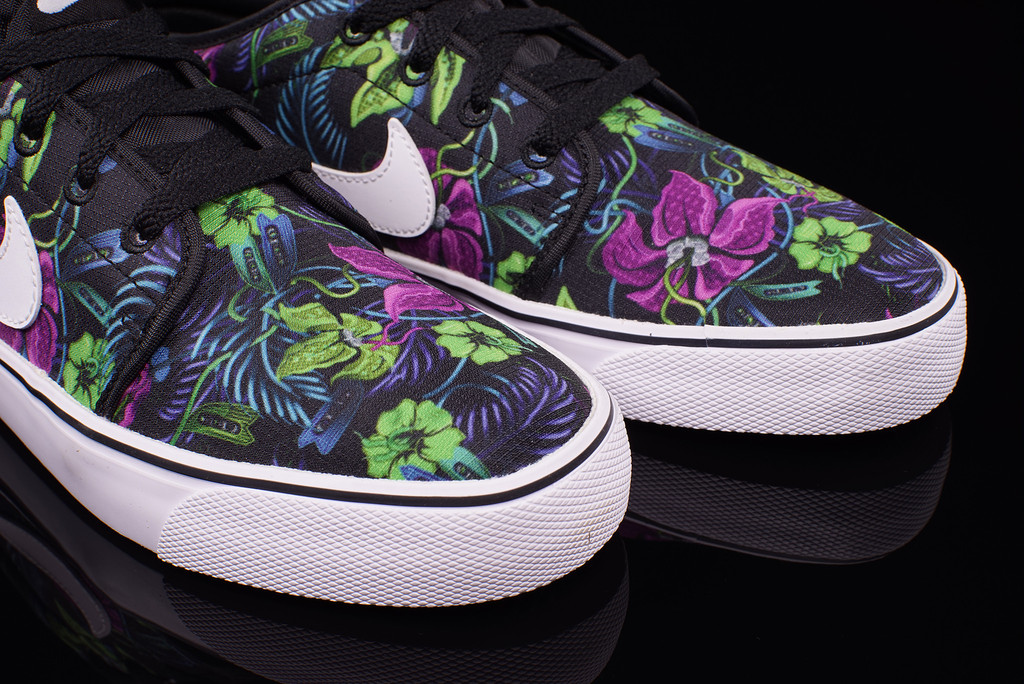Nike Sb Toki Low Floral 03