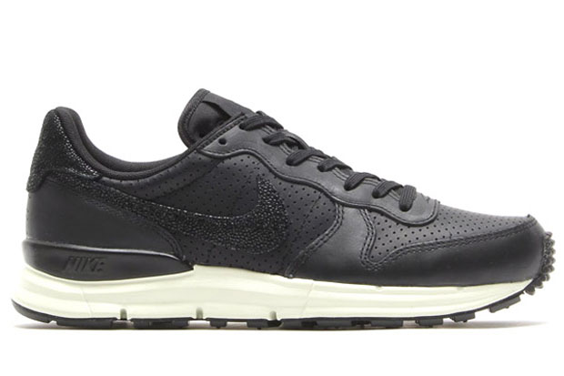 Nike Sportswear Caviar Pack 06
