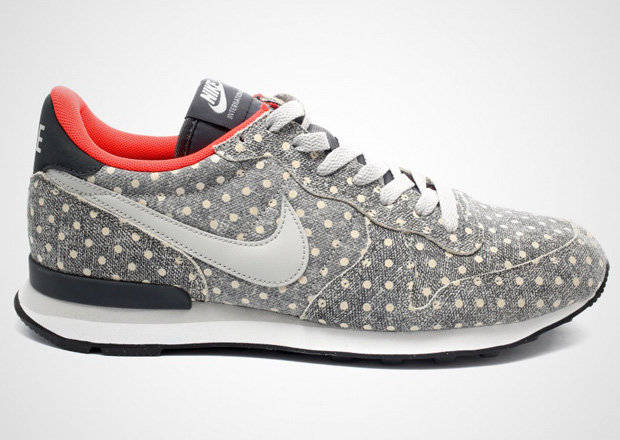 Nike Sportswear Polka Dot Pack January 2015 3