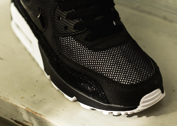 Nike Wmns Air Max 90 Black White Metallic Silver 3