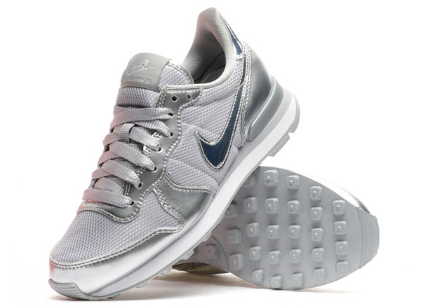 Nike Wmns Internationalist Prm 631756 001 Metallic Silver 4