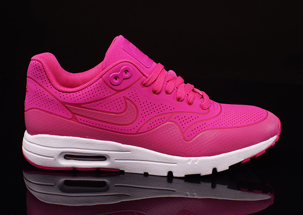 Nike Womens Air Max 1 Ultra Moire Fireberry 1