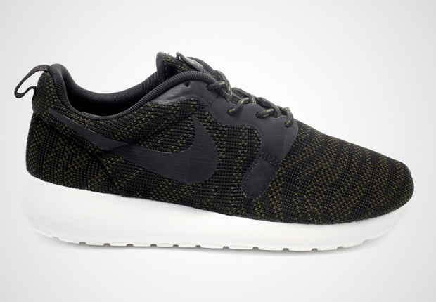 Nike Womens Roshe Run Jacquard - Faded Olive - Black