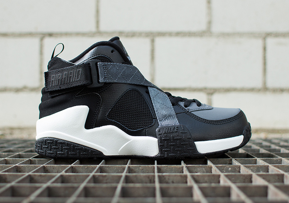 Sneaker News 2014 Year In Review Nike Retro 8