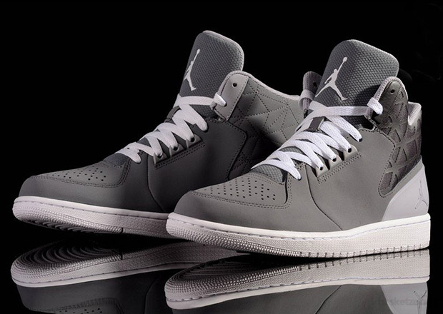 Air Jordan 1 Flight 3 "Cool Grey"