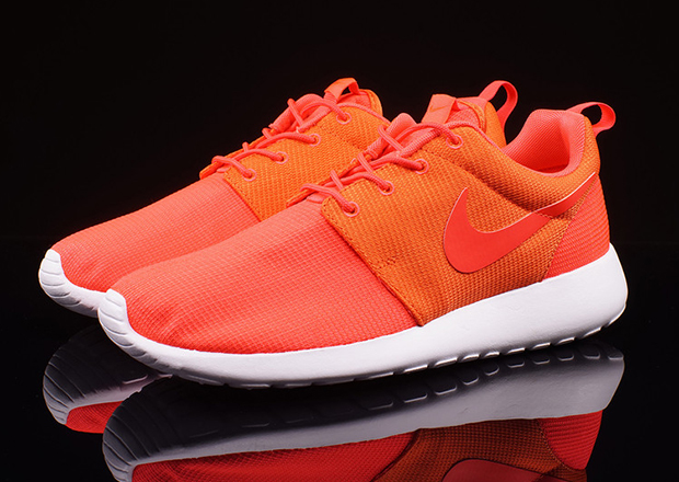 Nike Roshe Run Bright Crimson 1