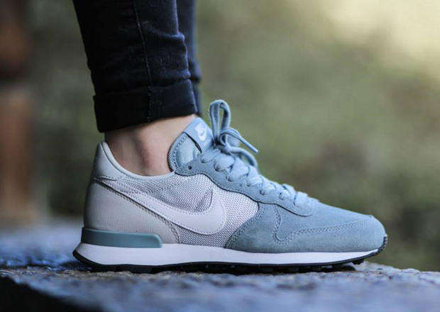 Nike Womens Internationalist Dove Grey 2