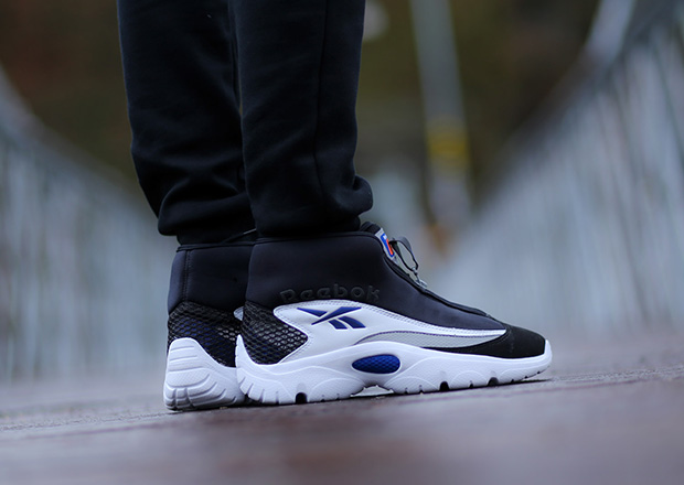 Reebok Shroud Retro On Feet Images 2