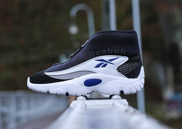 Reebok Shroud Retro On Feet Images 4