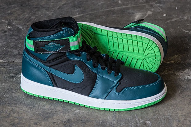 Air Jordan 1 High Strap Teal Green Spark 02