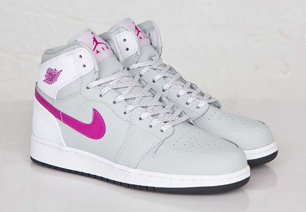 Air Jordan 1 Mid Gs Grey Mist Fuchsia Flash 01