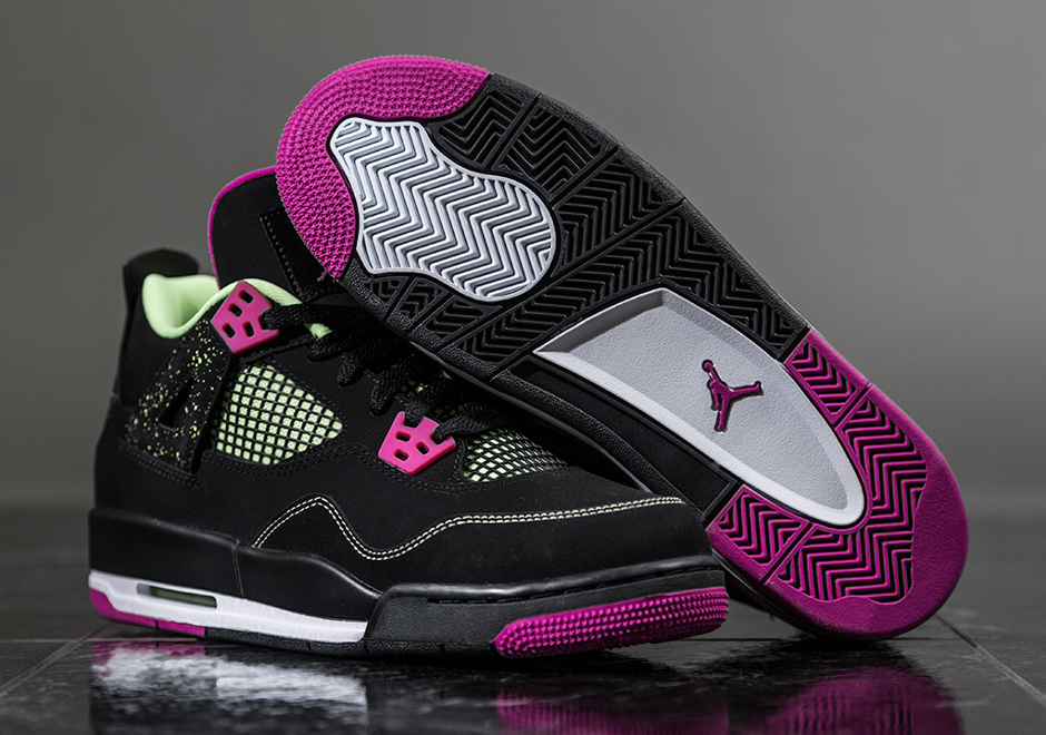 Air Jordan 4 Girls Fuchsia Force Arriving 03