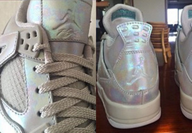 Air Jordan 4 Girls "Light Bone"