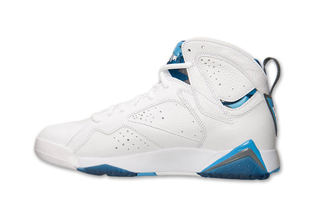 Air Jordan 7 Retro White French Blue University Blue Flint Grey Remaster 5