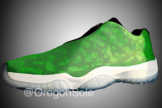 Air Jordan Future Low Green Black Ice Sole 02