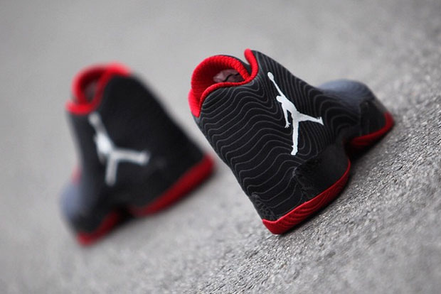 Detailed Look Air Jordan Xx9 Gym Red 05