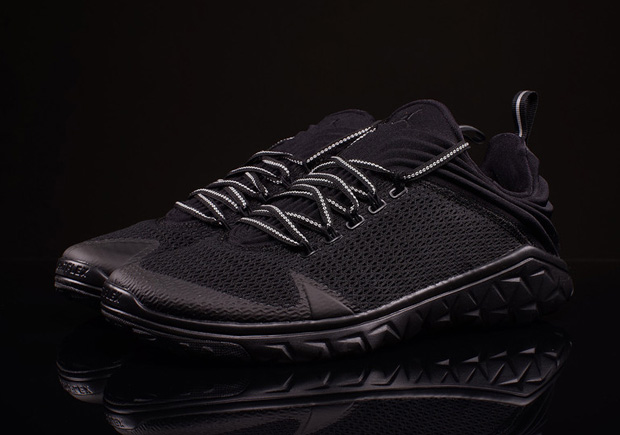 Jordan Flight Flex Trainer 2 Blackout 02